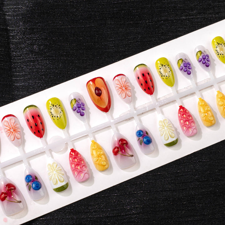 Artistic Fruit-Inspired Press-On Nail Art Set