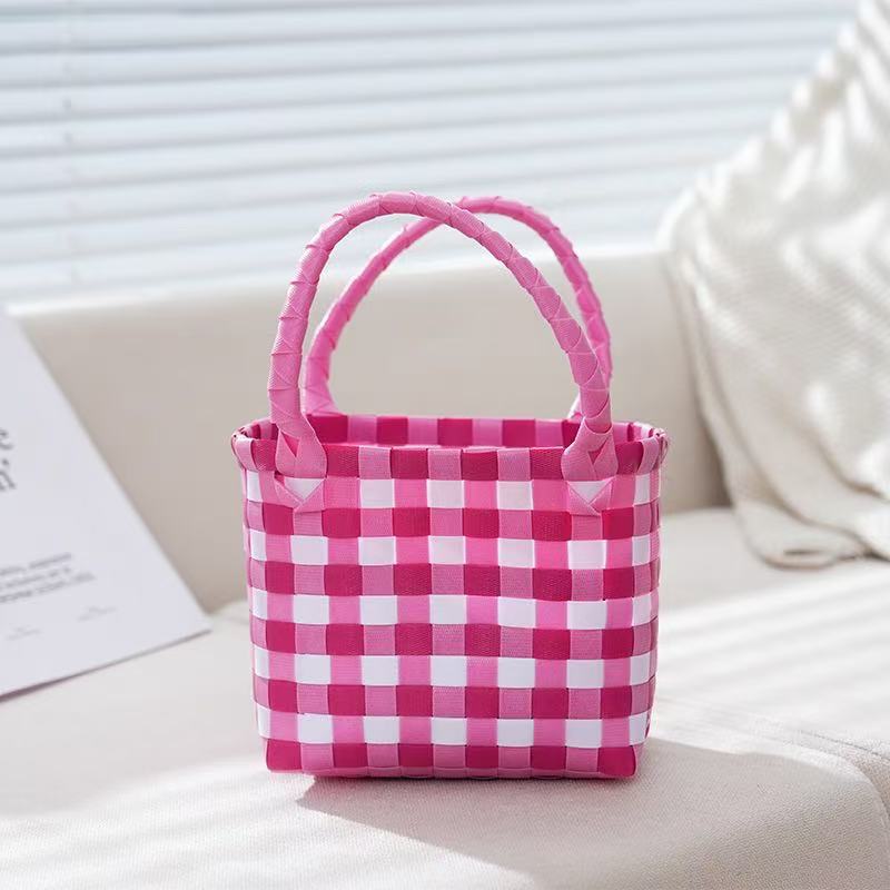 Handmade bag made of weather-resistant material Bowlift