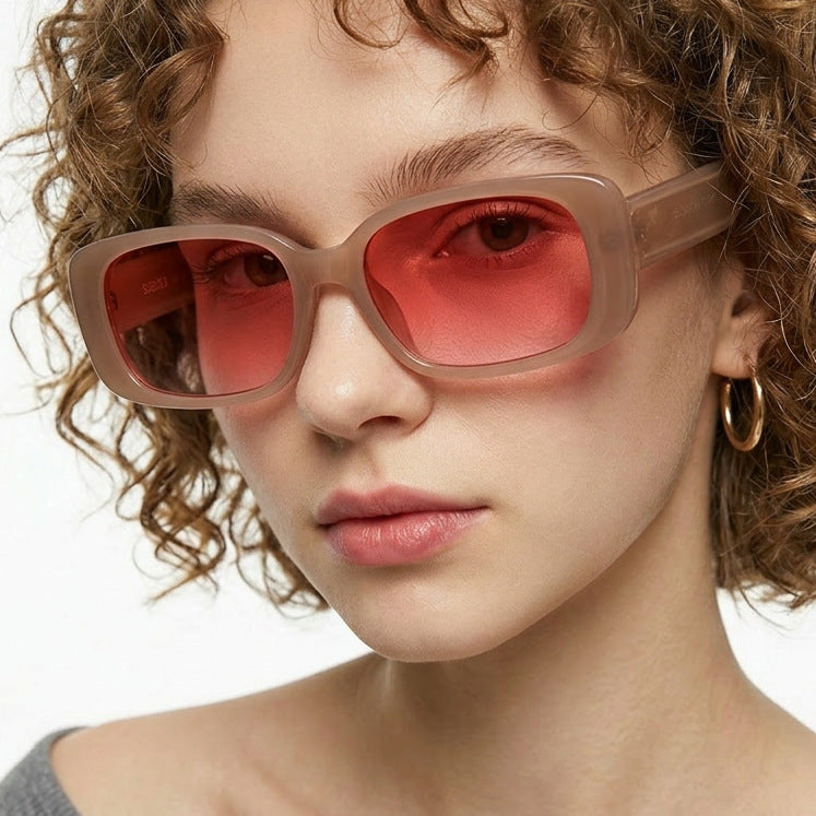 Ladies rectangular sunglasses with stylish frame Bowlift