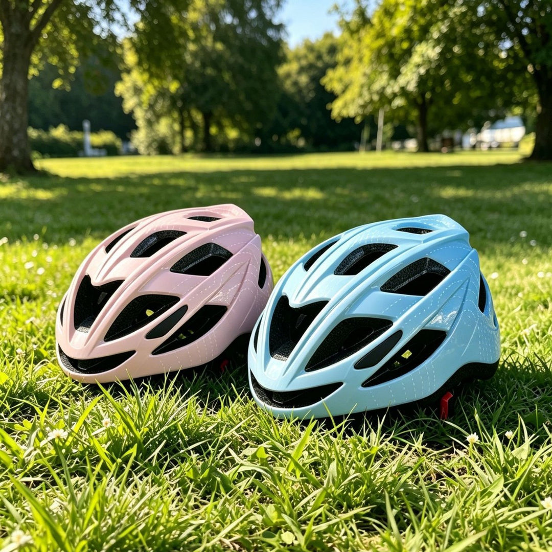 Lightweight Bicycle Helmet Bowlift