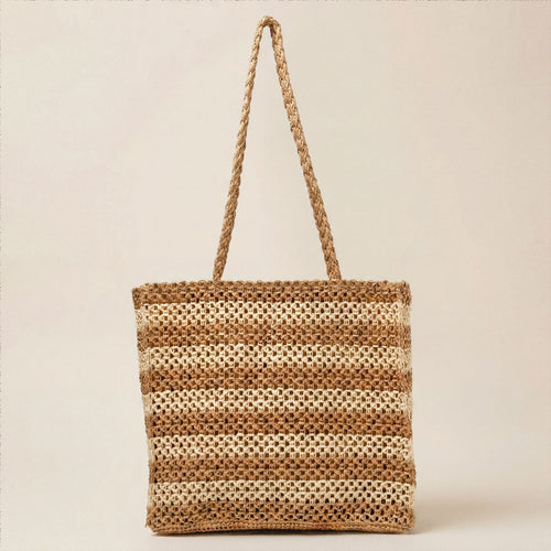 Spacious straw tote bag with modern structural design Bowlift