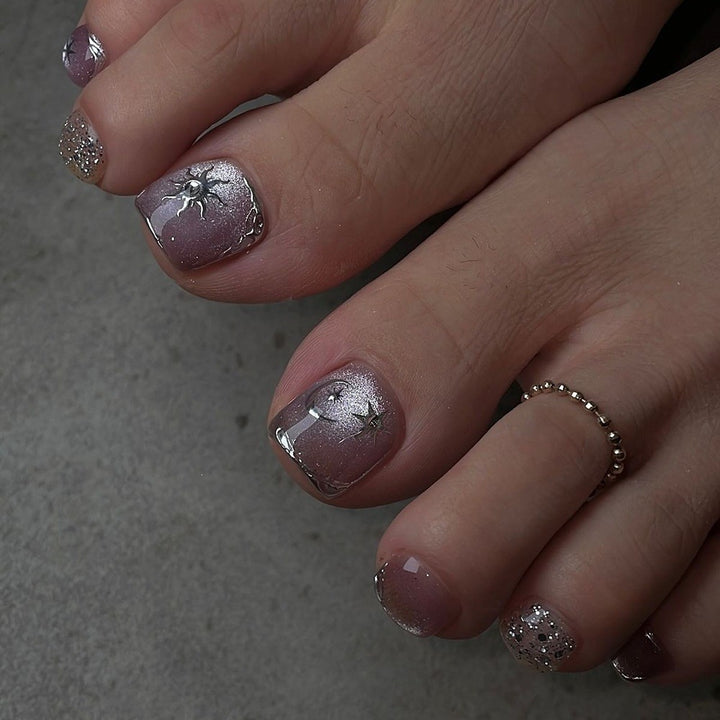 Artificial nails for elegant foot care Bowlift