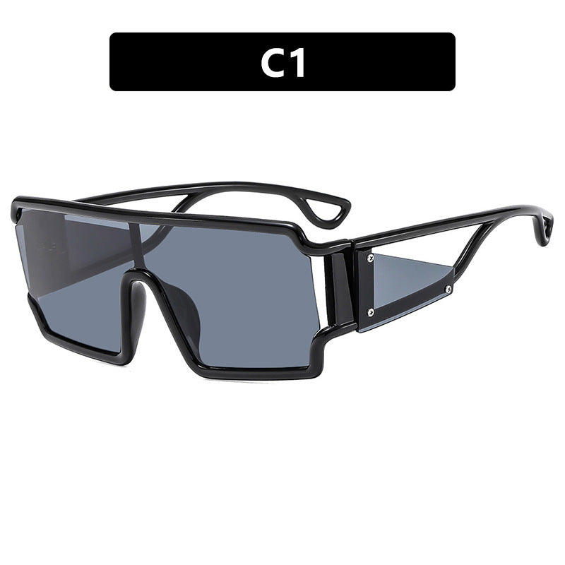 Women's fashionable sport sunglasses with futuristic design Bowlift