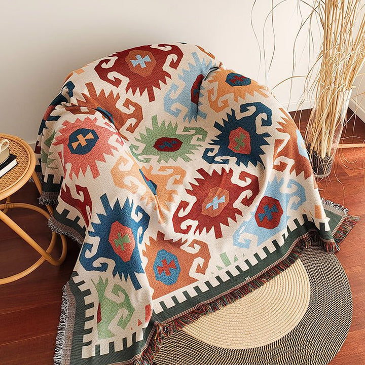 Graphic Jacquard Woven Fringe Throw Blanket With Cartoon Pop-Art Pattern