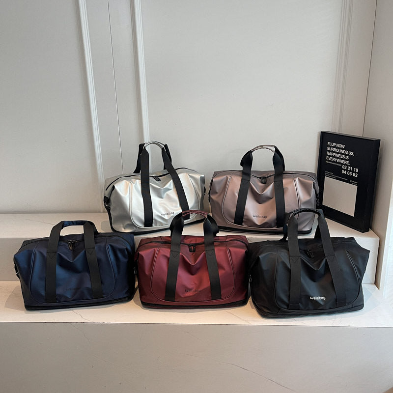Sporty Travel Bag with Durable Design Bowlift