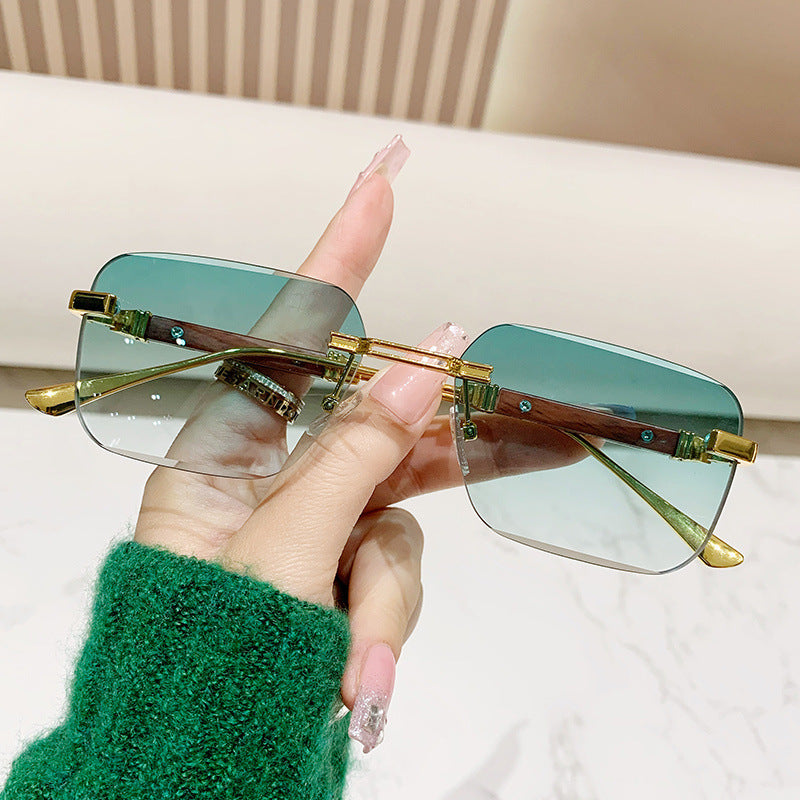 Women's fashionable rectangular sunglasses with elegant metal accent Bowlift