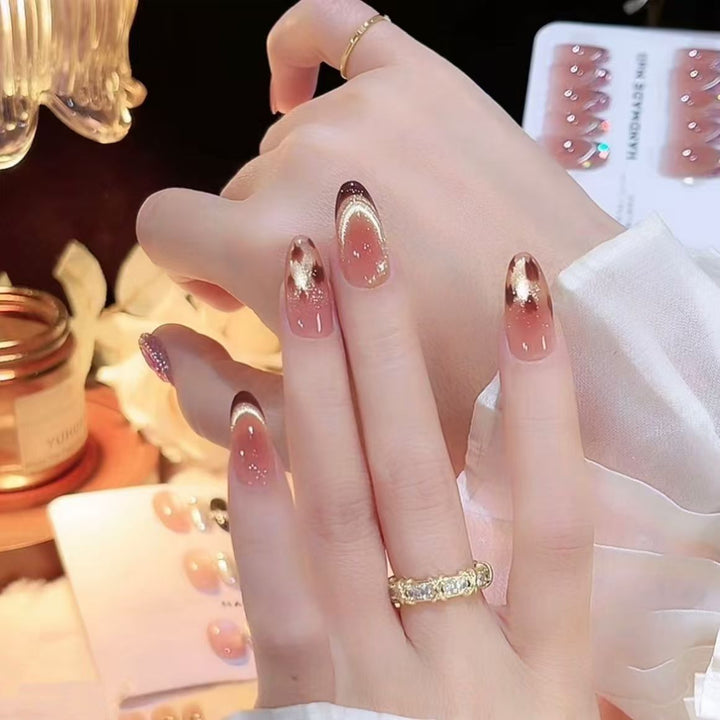 Elegant Nail Art Bowlift