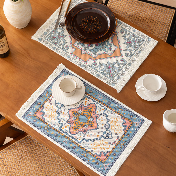 Rectangular short-pile rug in oriental medallion design with fringes Bowlift