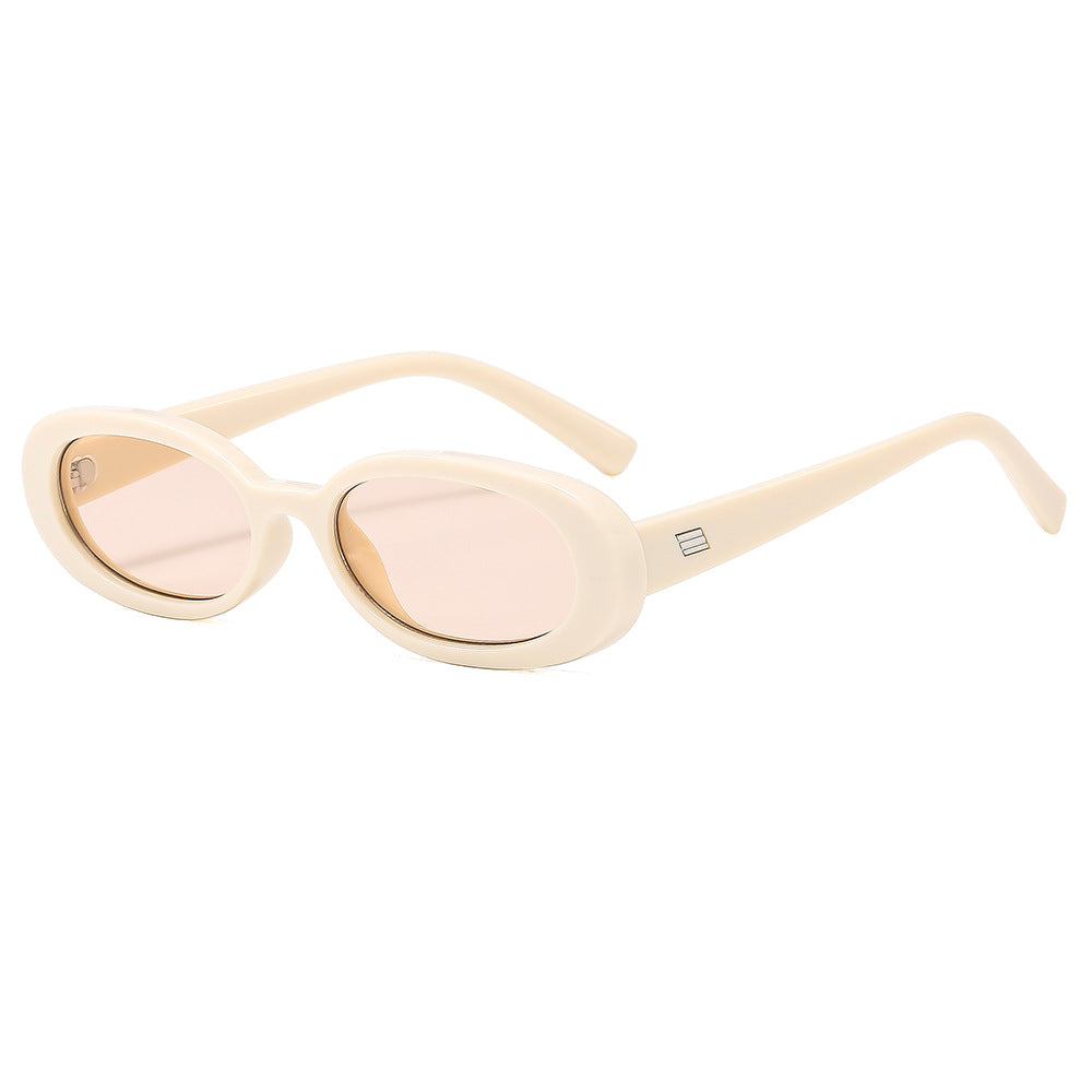 Ladies fashionable sunglasses in elegant tortoise shell design Bowlift