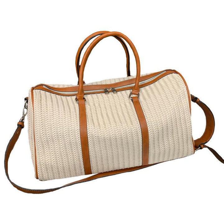 Spacious travel bag with practical carrying handles and adjustable shoulder strap Bowlift