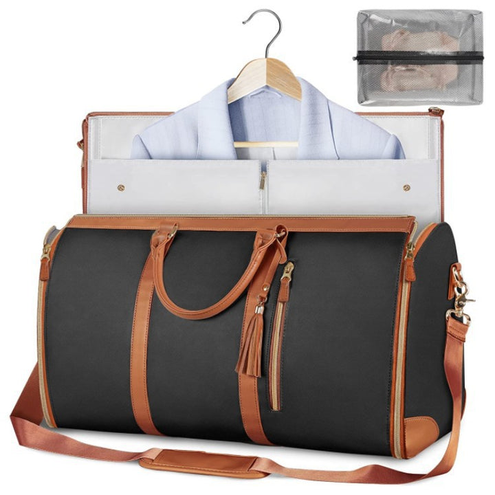 Practical sports and travel bag with robust design Bowlift