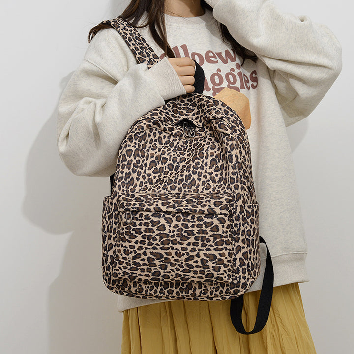 Stylish Backpack in Leopard Print Bowlift