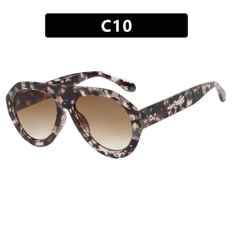 Women's fashionable sunglasses with extravagant design Bowlift
