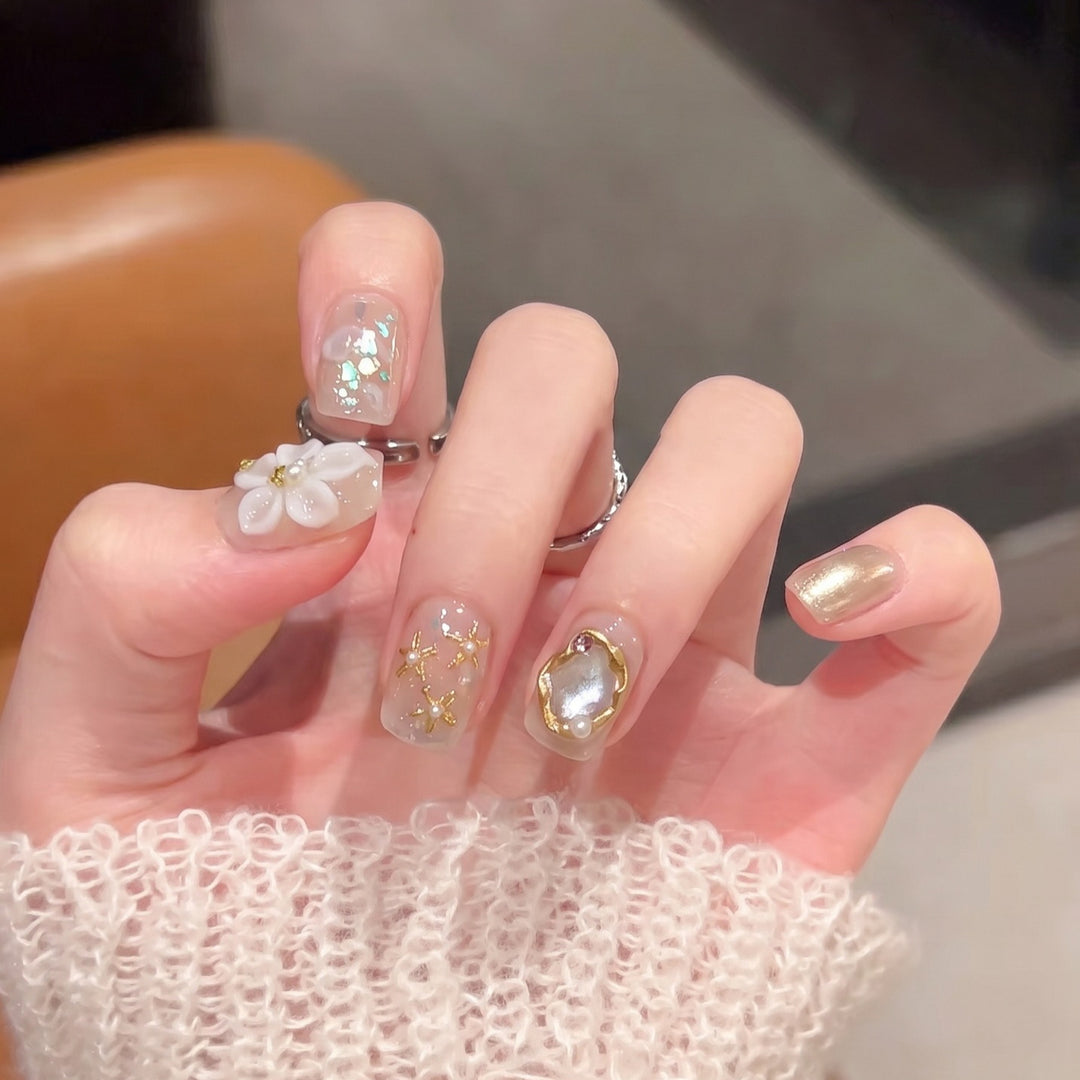 Elegant Floral Press-On Nail Art Set Bowlift