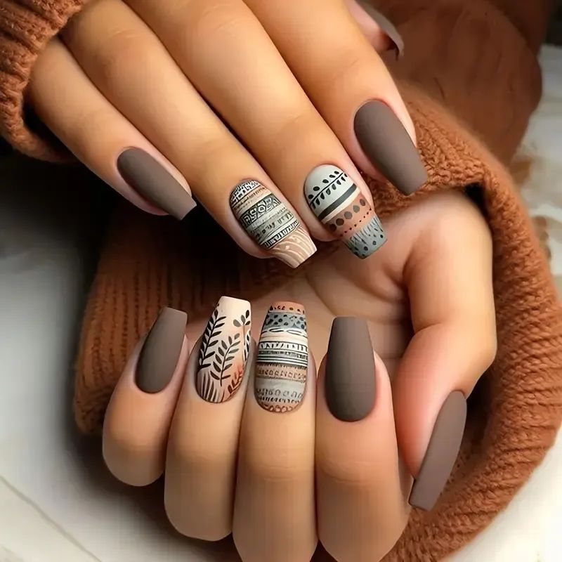 Geometric Pattern Nail Art Design Bowlift