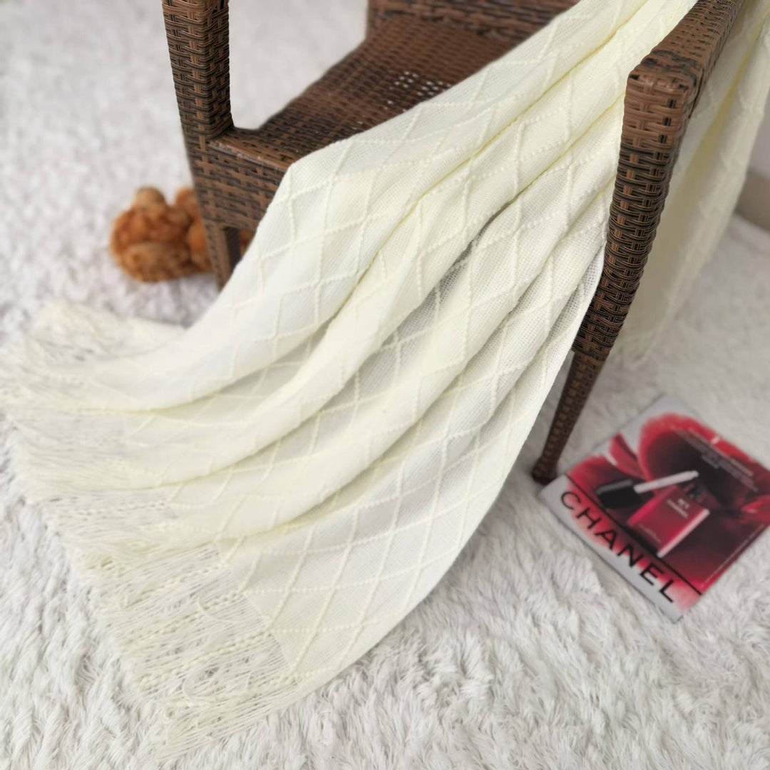 Cozy Knit Scarf Bowlift