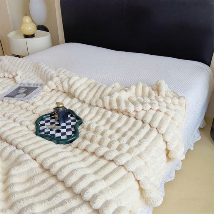 Women's Ultra-Soft Cuddly Blanket with Wave Structure Bowlift