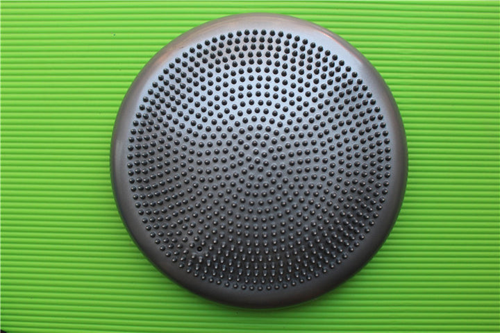 Round massage surface with special pressure knobs Bowlift