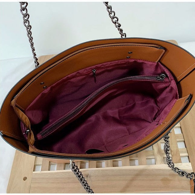 Elegant shoulder bag in minimalist design Bowlift