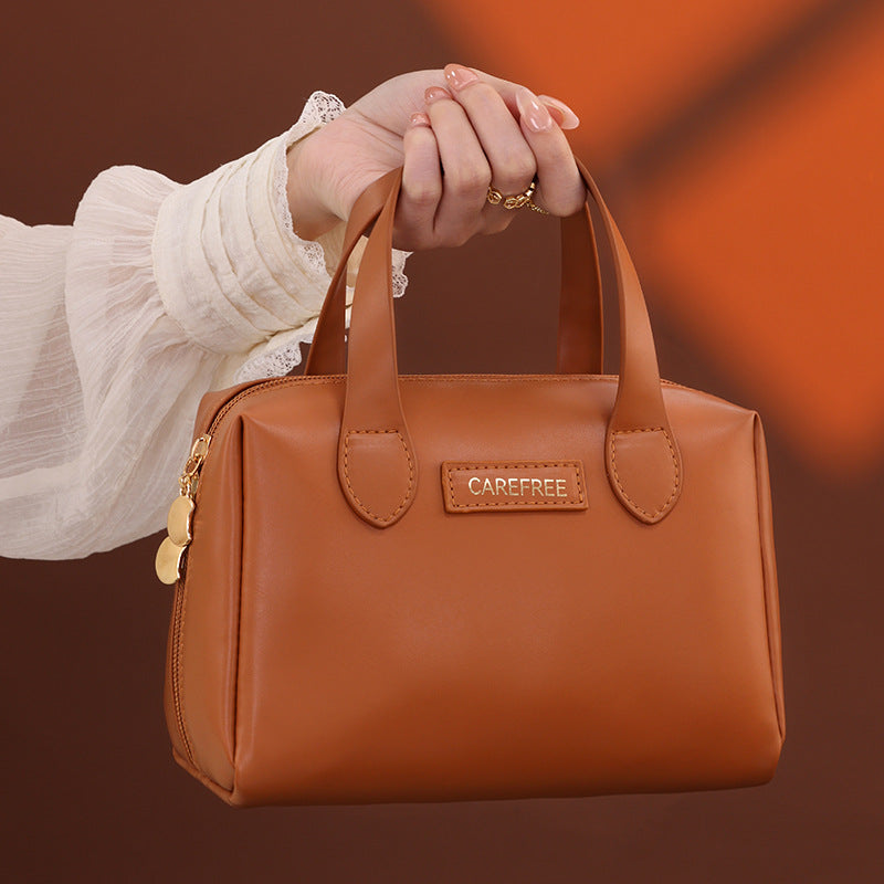 Cosmetic Organizer In Elegant Artificial Leather Bowlift