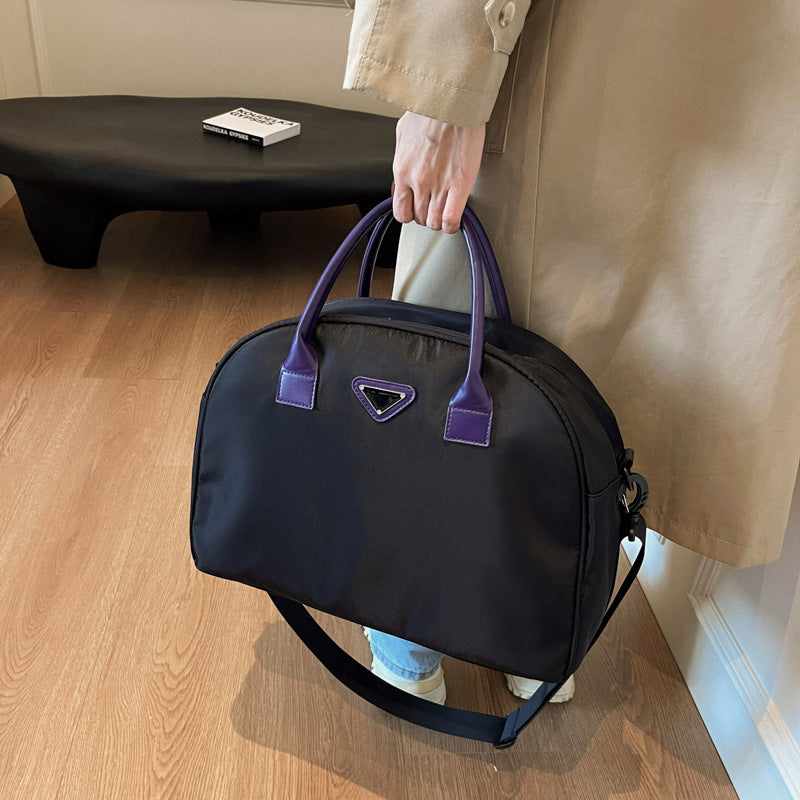 Elegant Structured Handbag Bowlift