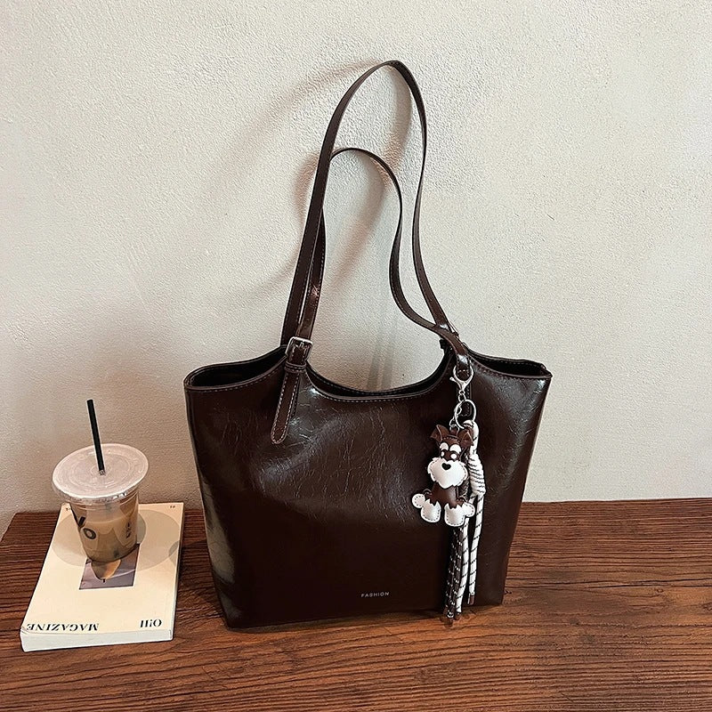 Luxurious Textured Leather Tote Bowlift