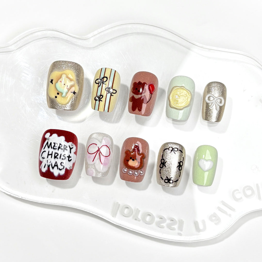Festive Winter-Themed Press-On Nail Set