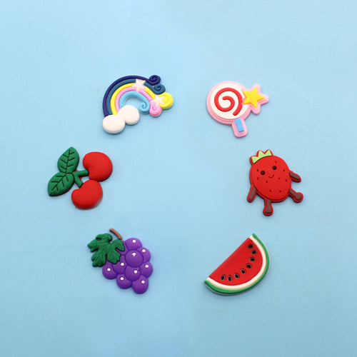 Unisex pin in sweet lollipop design Bowlift