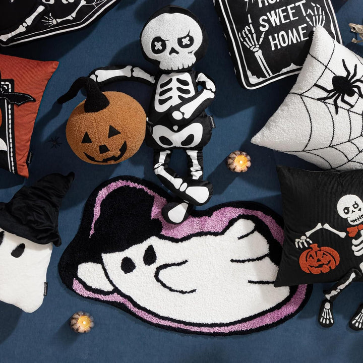 Halloween-Themed Ghost Bath Mat Bowlift
