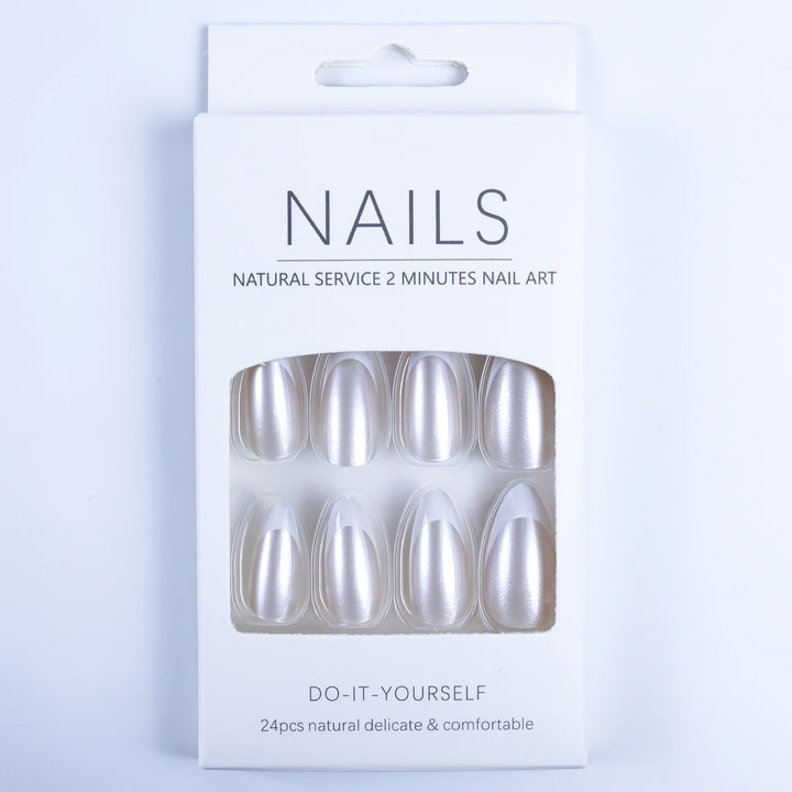 Artificial nails with elegant French design and high-gloss finish Bowlift