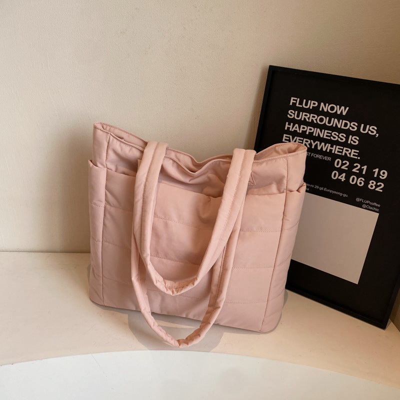Elegant and Modern Tote Bag Bowlift