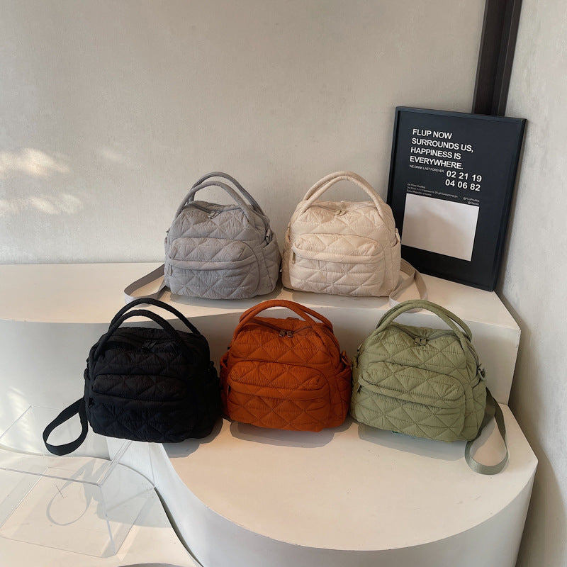 Shoulder bag with padded inner compartments Bowlift