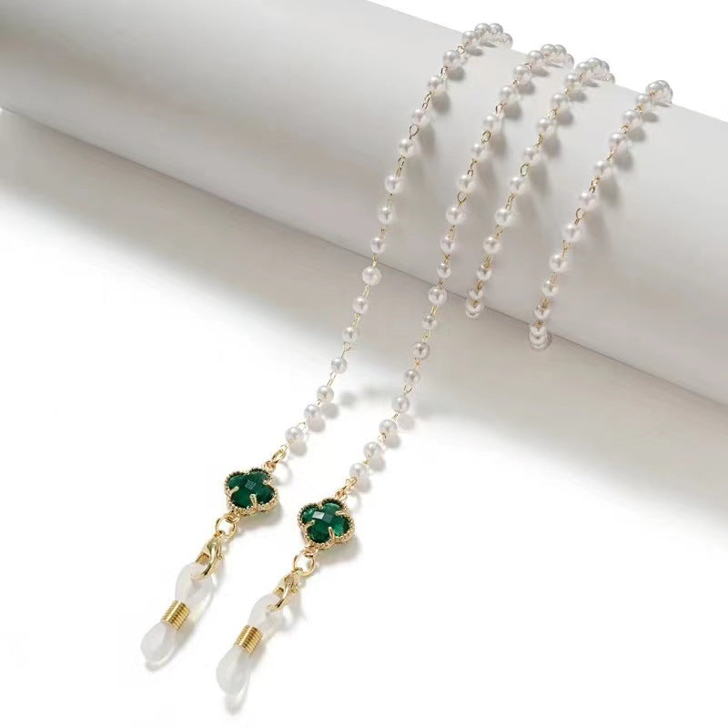Elegant Glasses Chain Bowlift