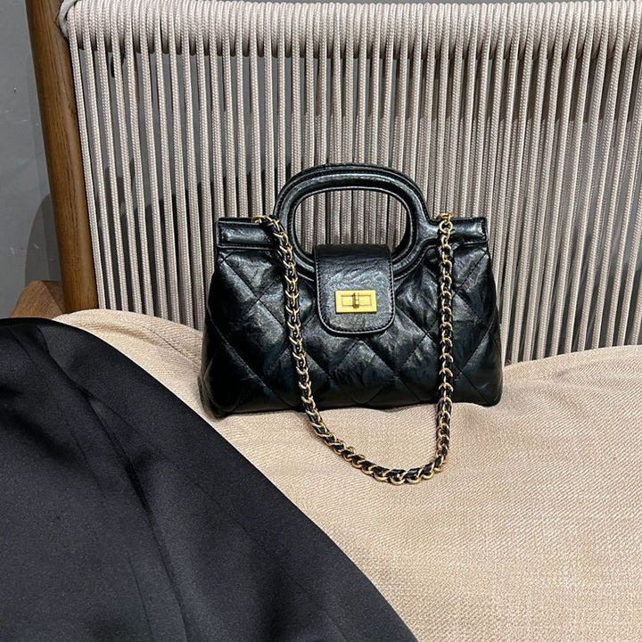 Quilted Elegant Handbag Bowlift