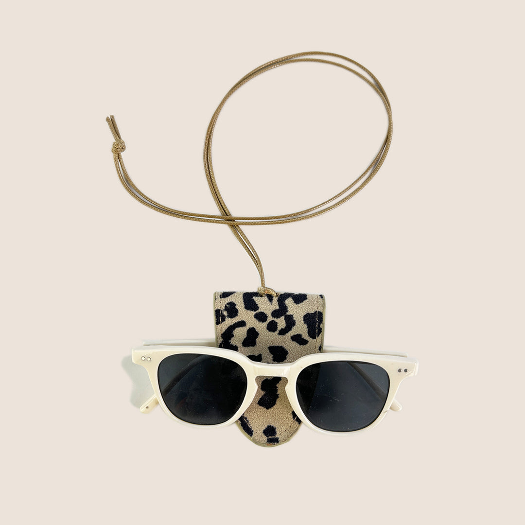 WoStylish Leopard Print Eyewear Pouch Bowlift