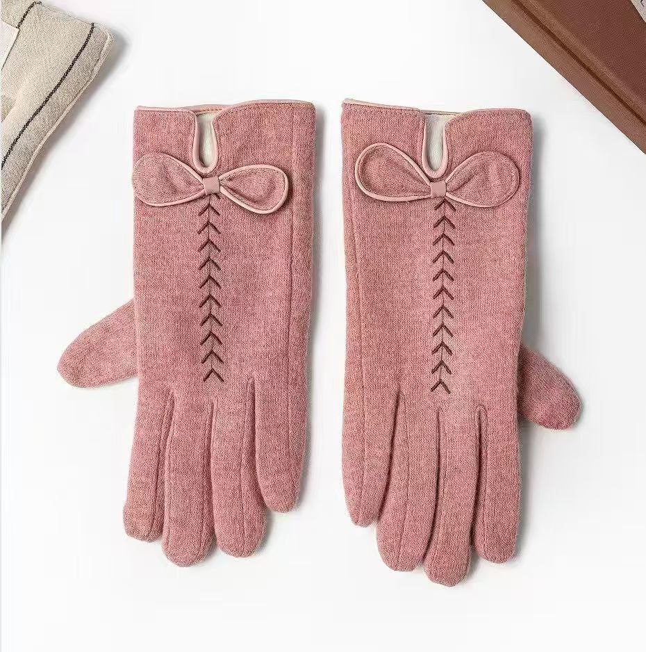 Elegant Bow-Embellished Touchscreen Gloves Bowlift