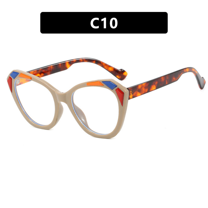 Ladies Cat Eye Sunglasses with Fashionable Details Bowlift