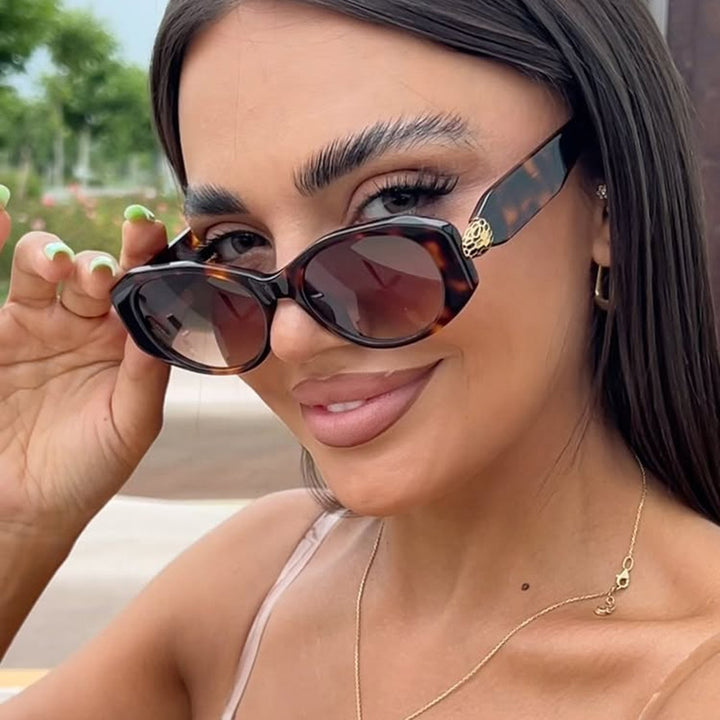 Women extravagant sunglasses in unique tortoiseshell pattern Bowlift