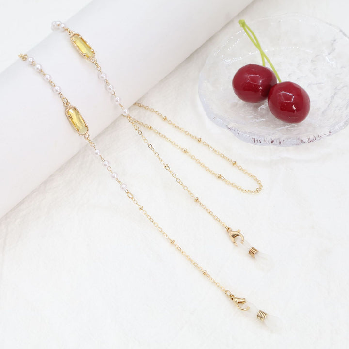 Elegant Eyewear Chain Holder Bowlift