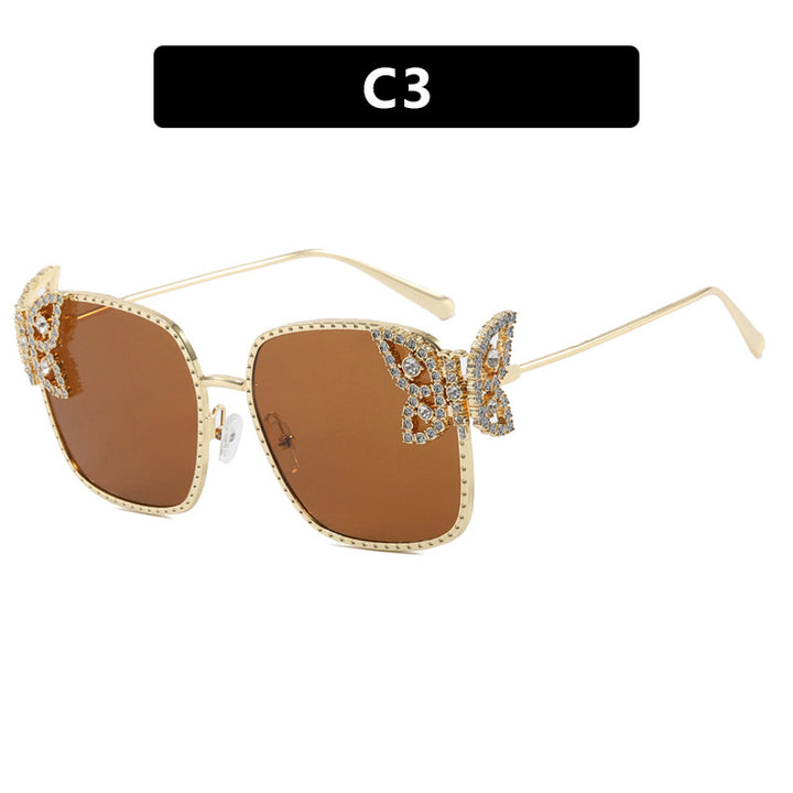 Ladies extravagant glasses with sparkling accents Bowlift