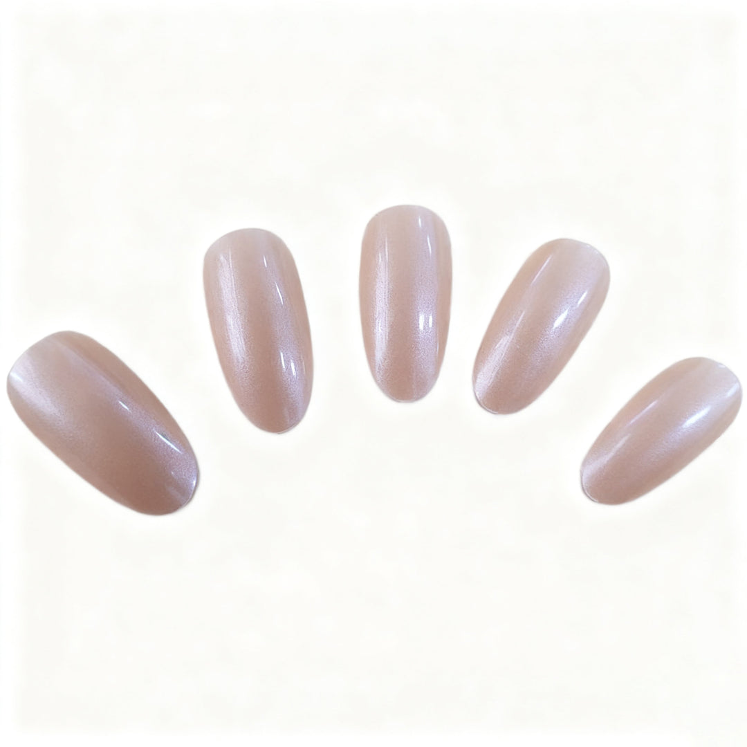 Glossy Almond-Shaped Nail Extensions Bowlift