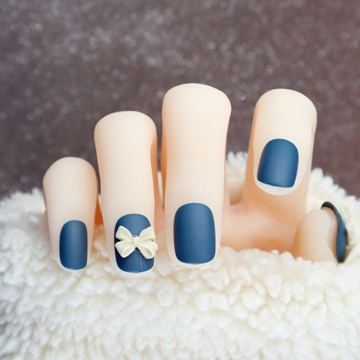 Stylish Decorative Press-On Nail Set Bowlift