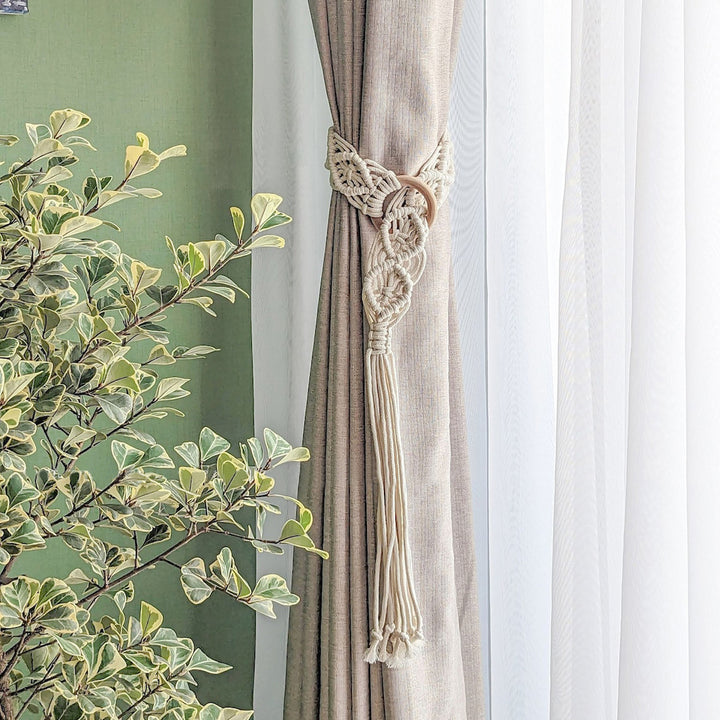 Macrame Curtain Tieback with Wooden Ring Bowlift