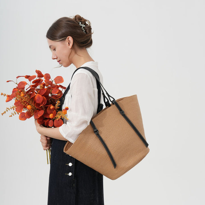 Elegant Beach Bag Made of Woven Natural Material with Leather Accents Bowlift
