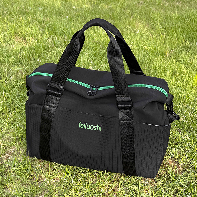 Ladies sporty and practical weekender bag Bowlift