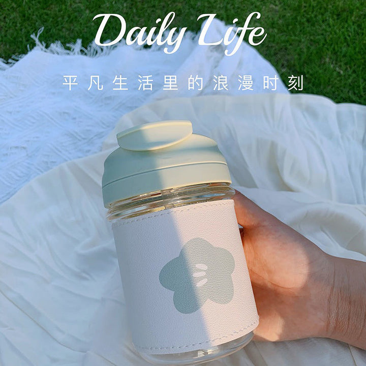 Ladies Insulated Drinking Bottle with Innovative Silicone Lid and Elegant Design Bowlift