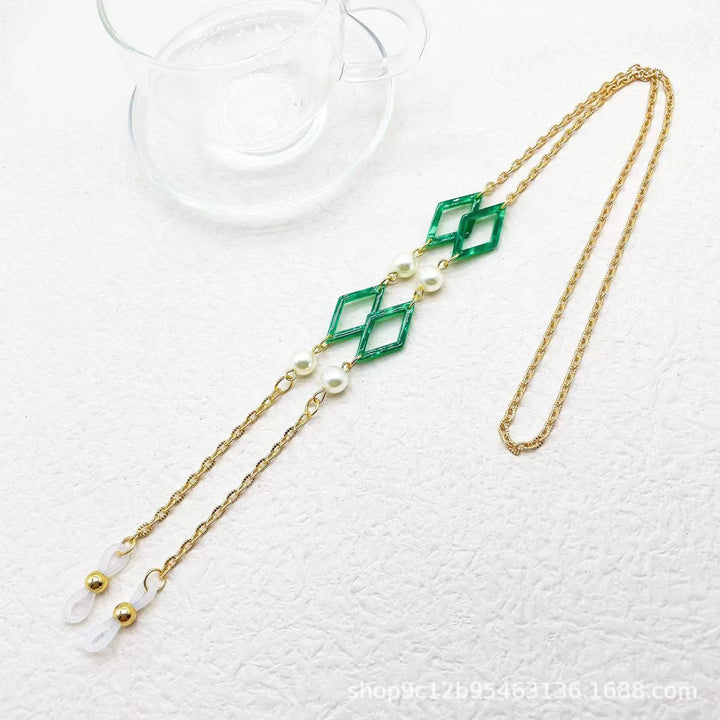 Elegant Geometric Necklace Bowlift