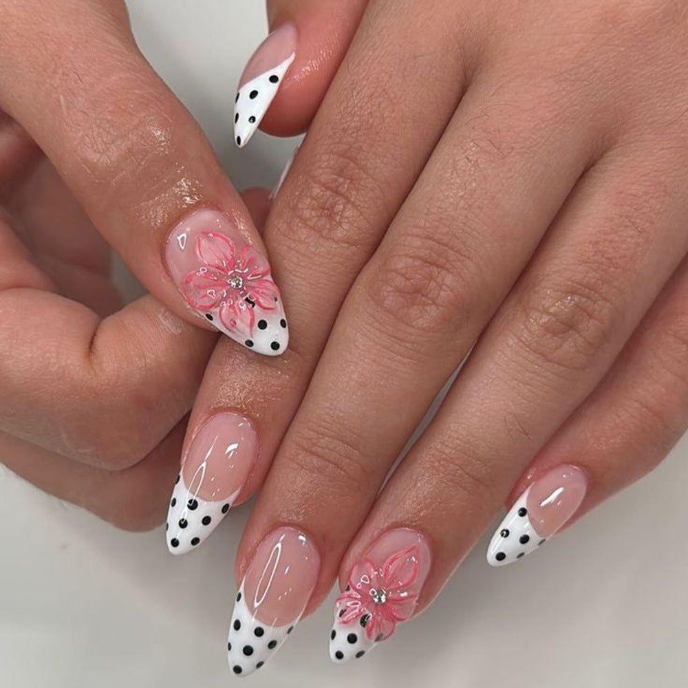Artificial nails with floral accent and elegant tip Bowlift