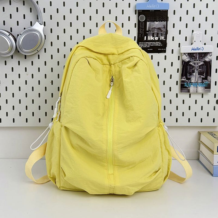 Spacious and Lightweight Backpack for Everyday Bowlift