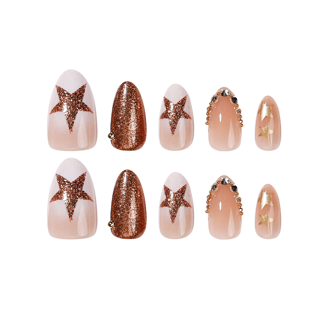 Elegant and sparkling nail art Bowlift